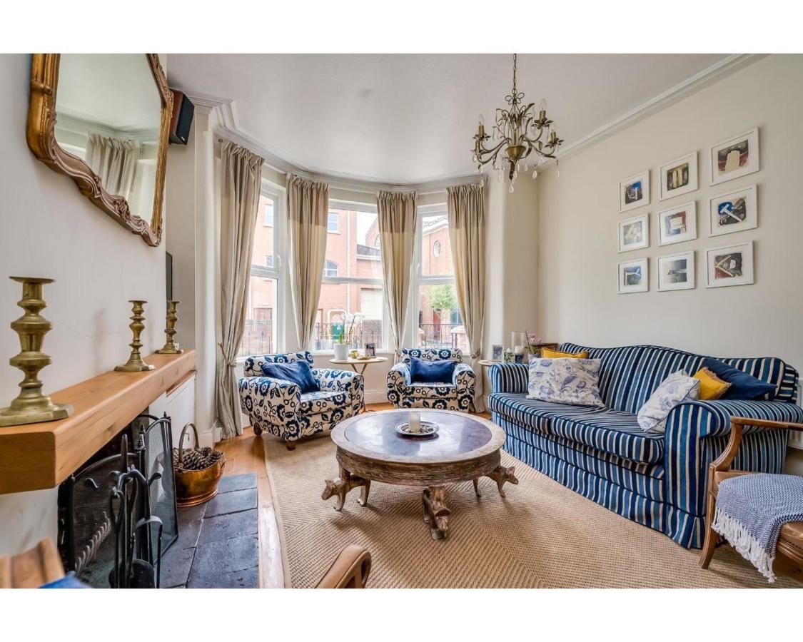 Central Belfast Apartments Ormeau Park Residence Bagian luar foto